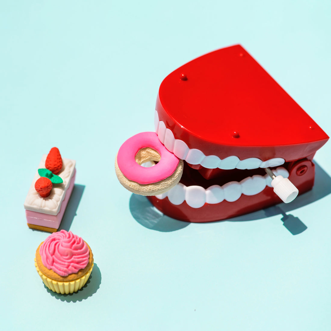 10 Cibi e Bevande per Proteggere Denti e Gengive